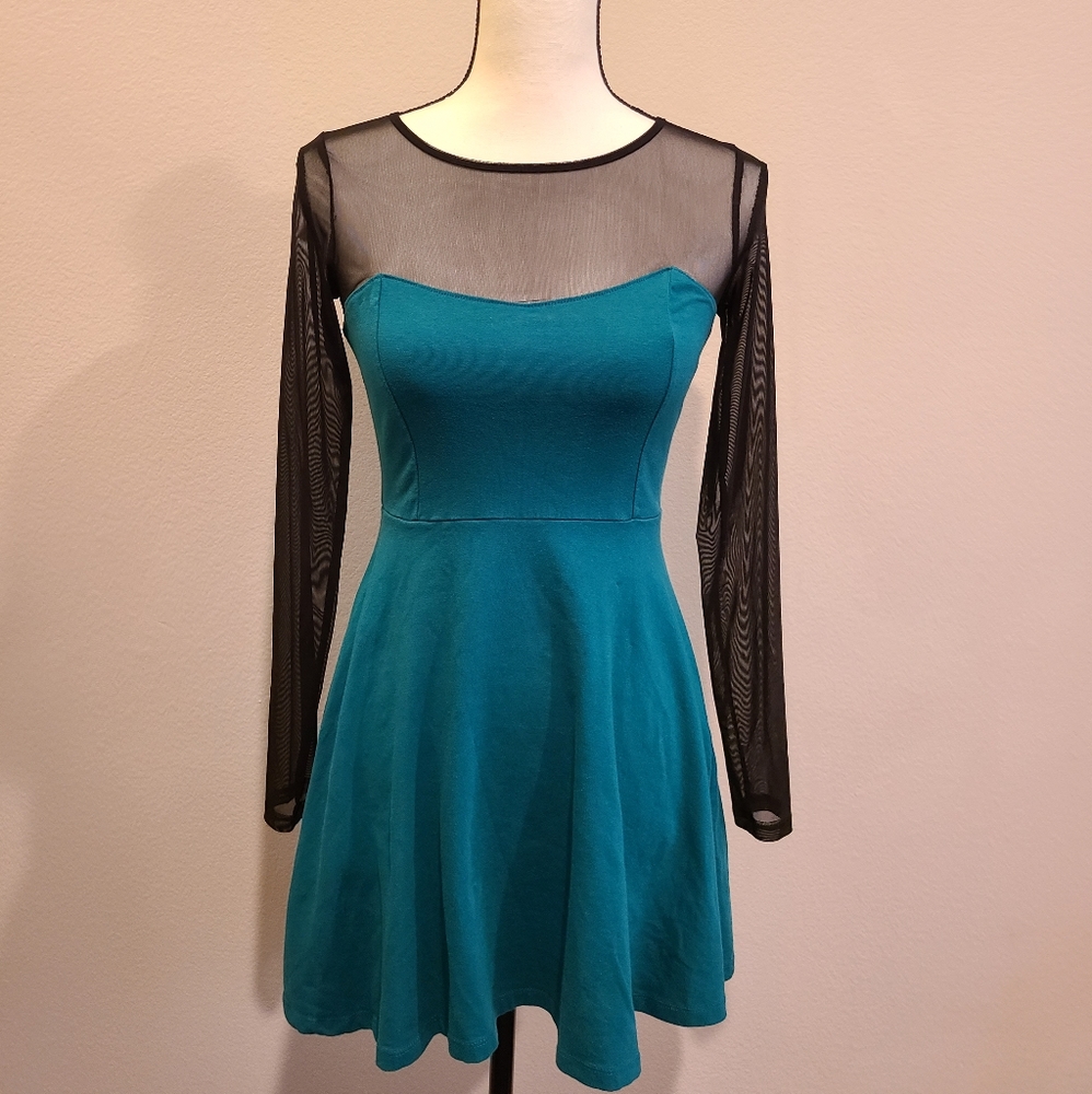 F21 Long Sleeved Dress